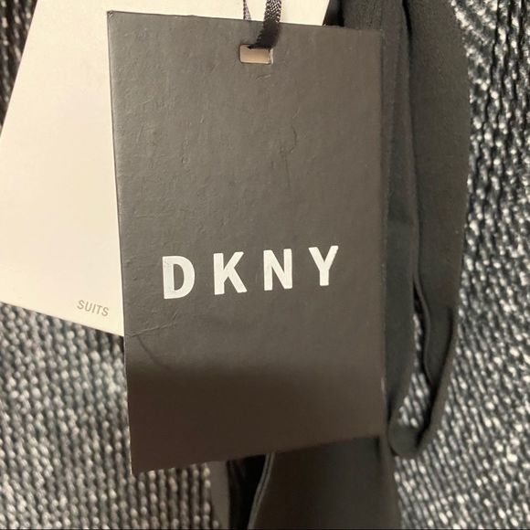 NWT DKNY Pleated Tie-Neck Top LP black and ivory - Picture 5 of 8